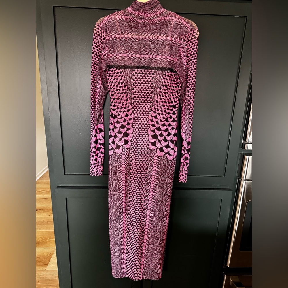 🖤💖 AFRM NWT Pink Black Mesh Turtleneck Bodycon Midi Dress Statement Print M - Picture 8 of 8